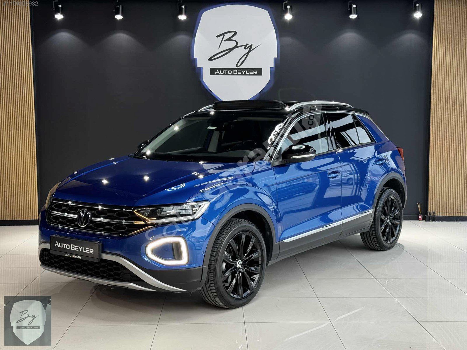 AUTO BEYLER T-ROC HAYALET RECARO MASAJ CAM TAVAN HATASIZ