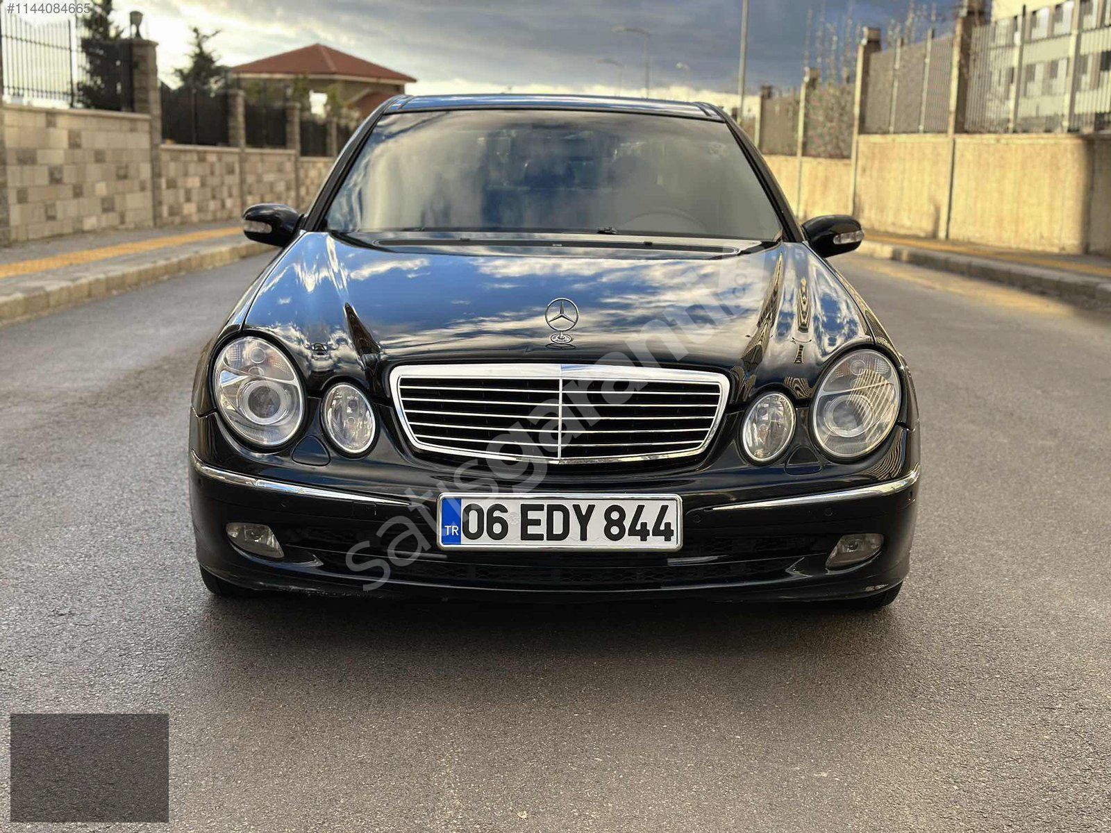 DEĞİŞENSİZ ! BAKIMLI ! MASRAFSIZ ! CAM TAVAN !
