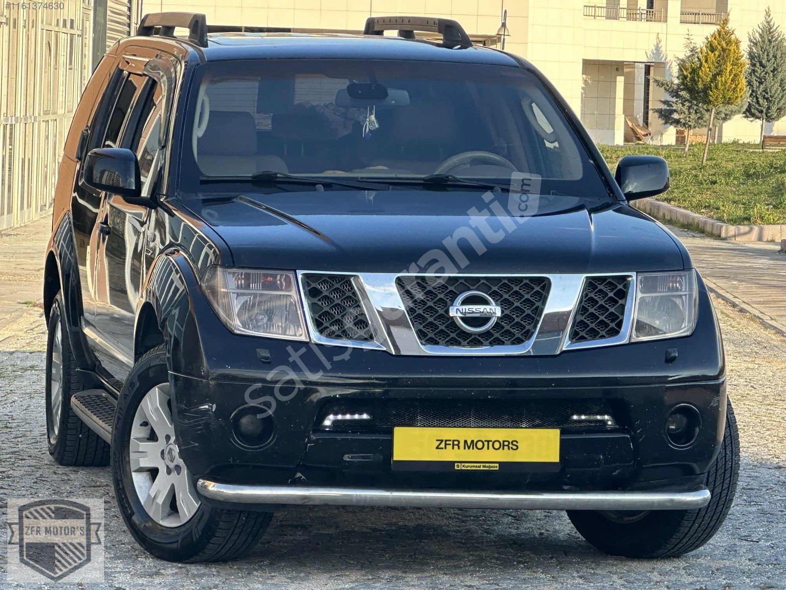 ZFR MOTORS NİSSAN PETHFİNDER 2.5TDİ 4x4 SORUNSUZ
