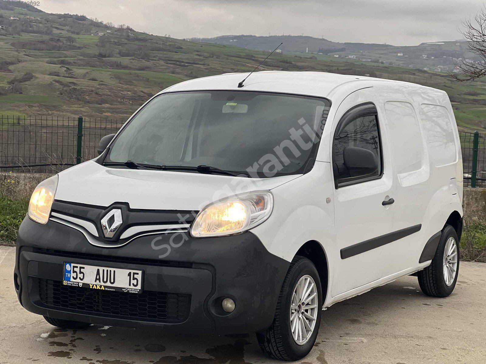 2013 MODEL KANGO EXPRES 1.5DCİ MAXİ TEMİZ