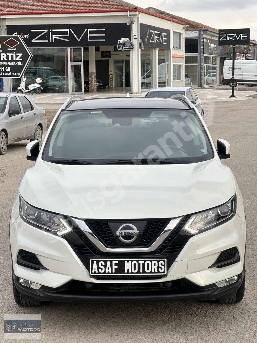 ASAF'dn QASHQAİ 18 ÇIKIŞ 40KM BOYASIZ 1.6 DİZEL OTOMATİK SKYPACK