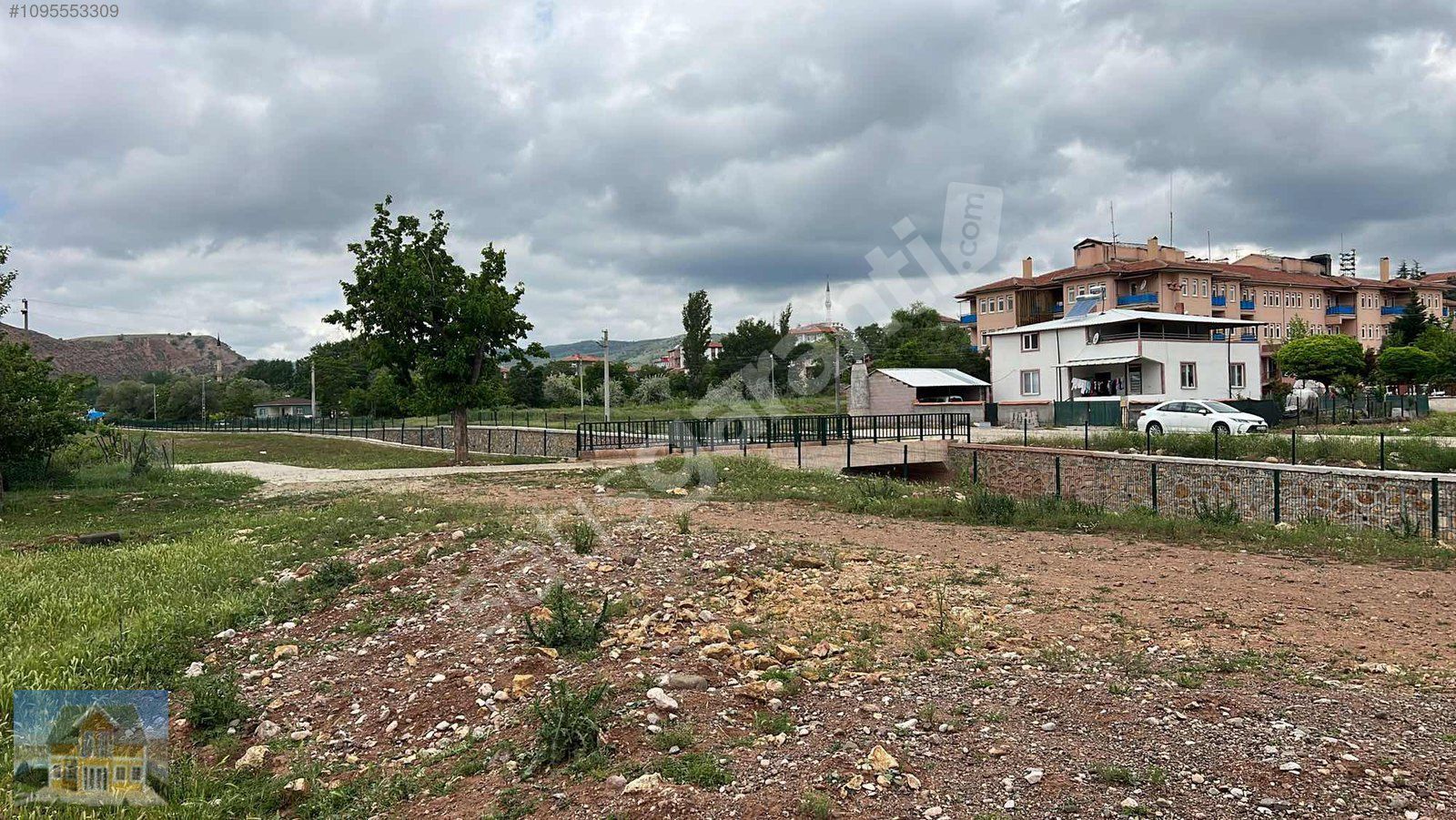 MERKEZ'de 2078 m2
