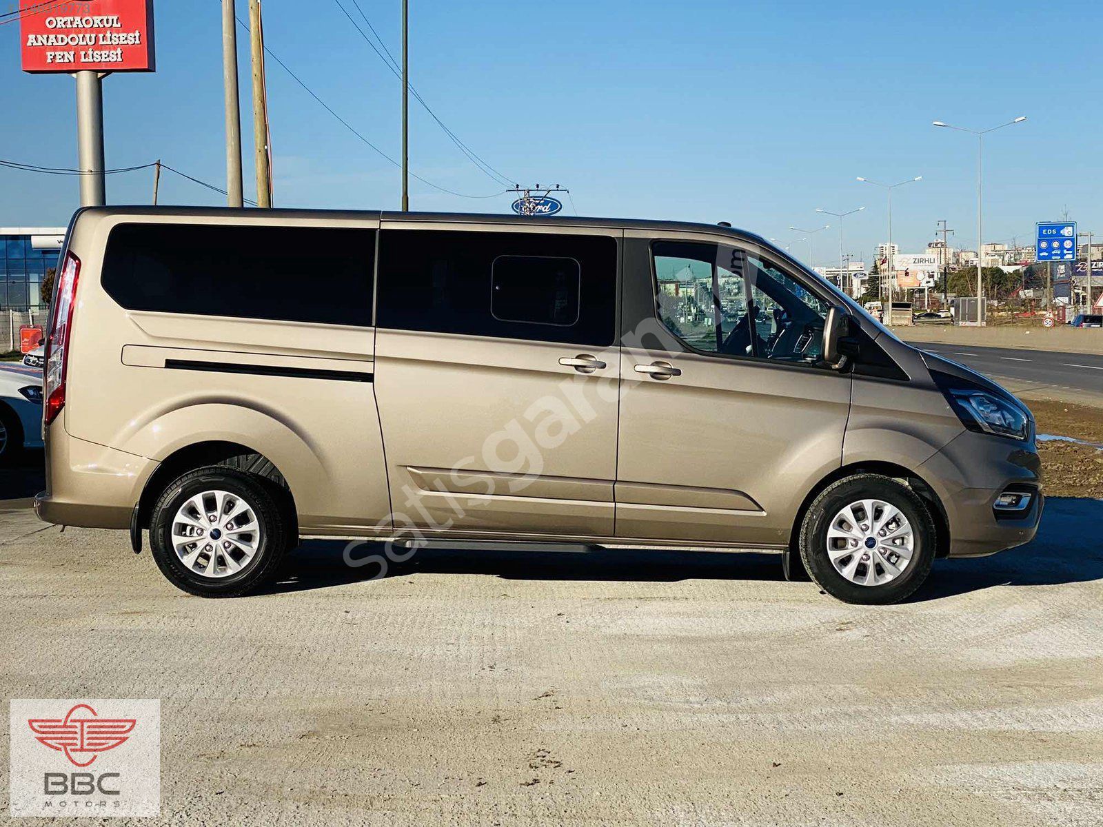 BBC MOTORS 2023 "0" KM FORD CUSTOM TİTANİUM PLUS OTOMATİK