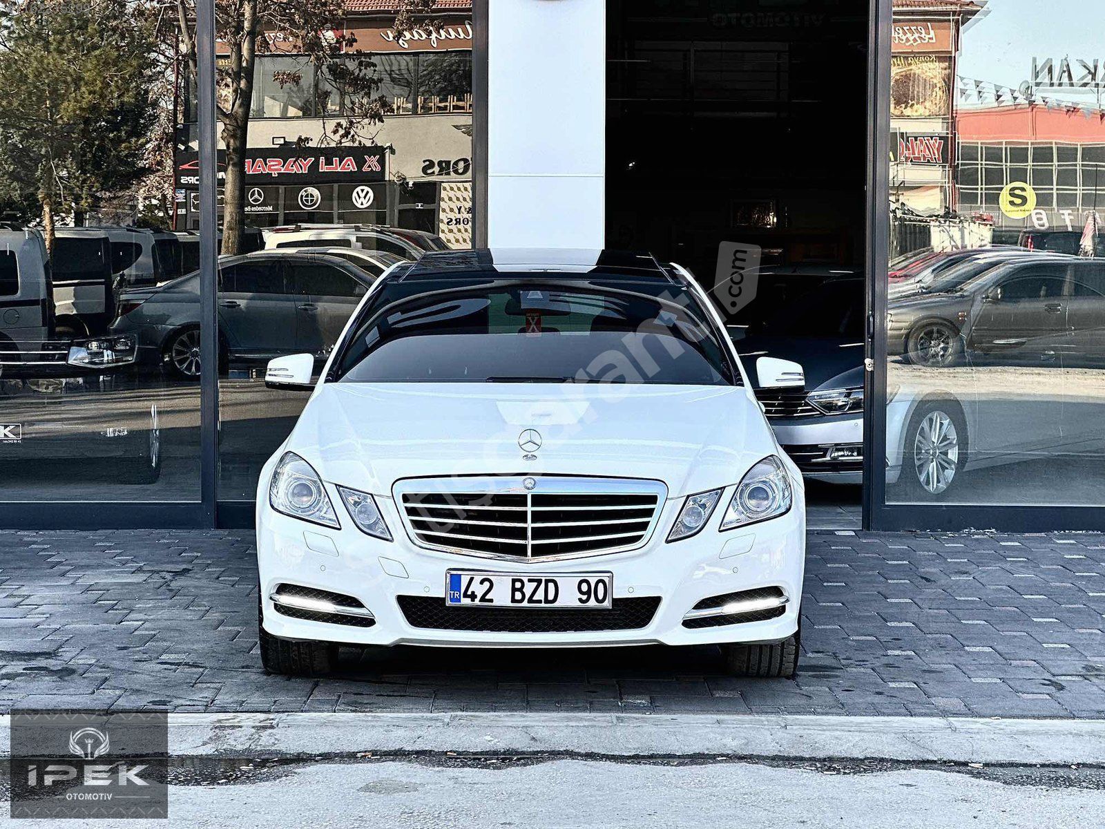 2012 MODEL HATASIZ E 250 CDI 4 MATIC YENİ MOTOR KOLDAN VİTES