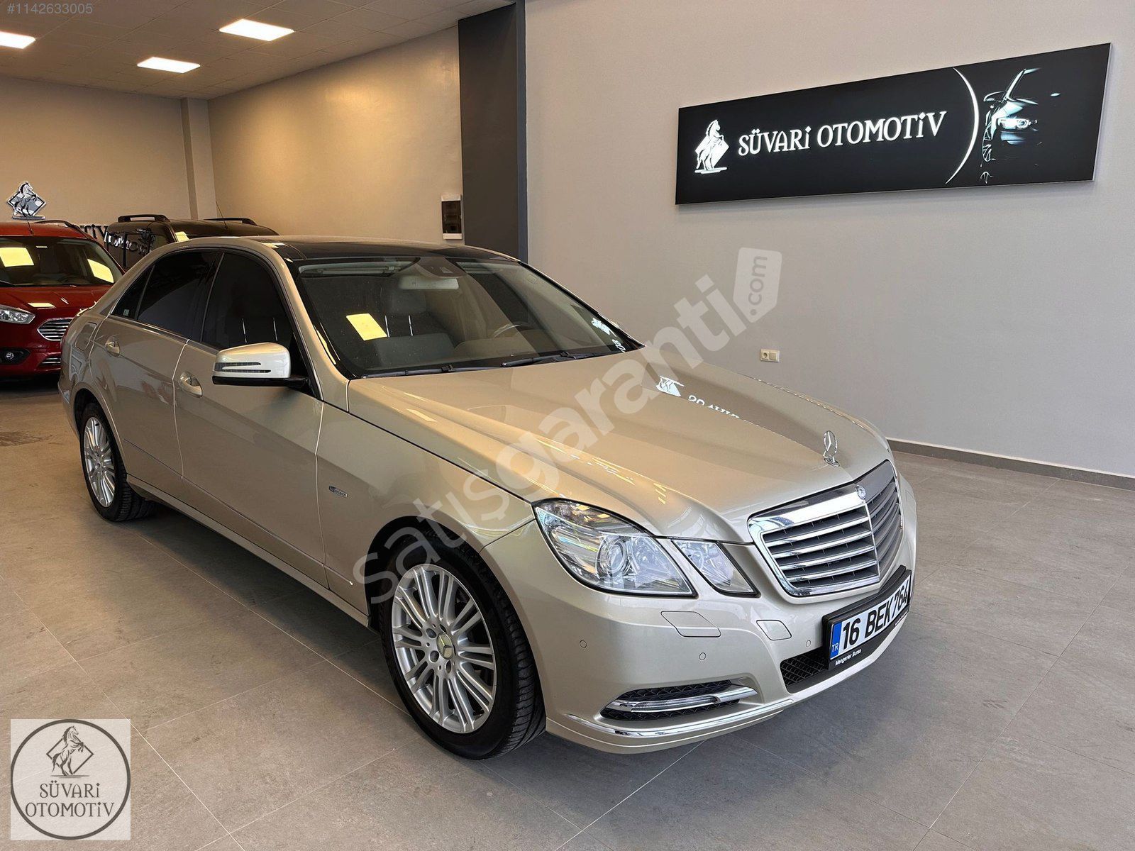 SÜVARİ OTOMOTİV'DEN BOYASIZ-DEĞİŞENSİZ 135 KM 2011 MERCEDES E250