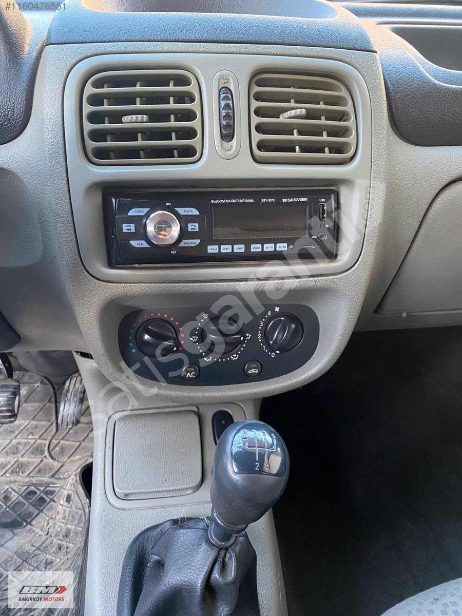 2006 DİZEL MANUEL CLİO 238.00 KM