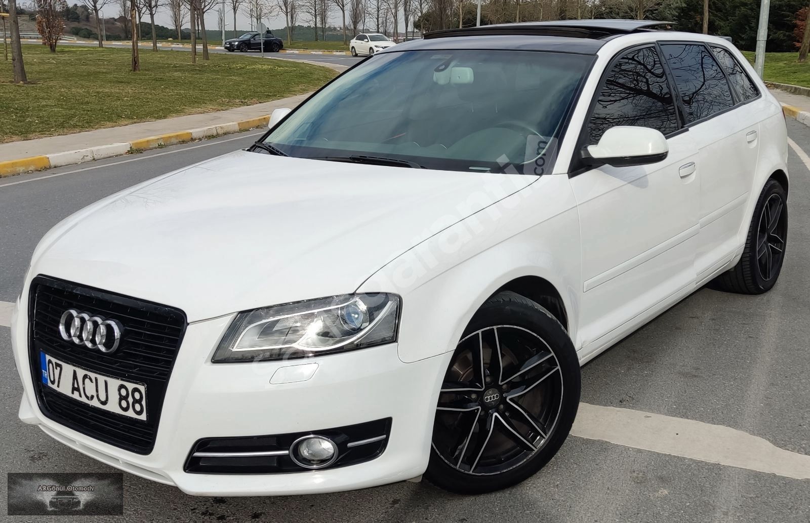 2012 AUDİ A3 SPORTBACK DİZEL OTOMATİK CAM TAVANLI AMBİTİON PAKET