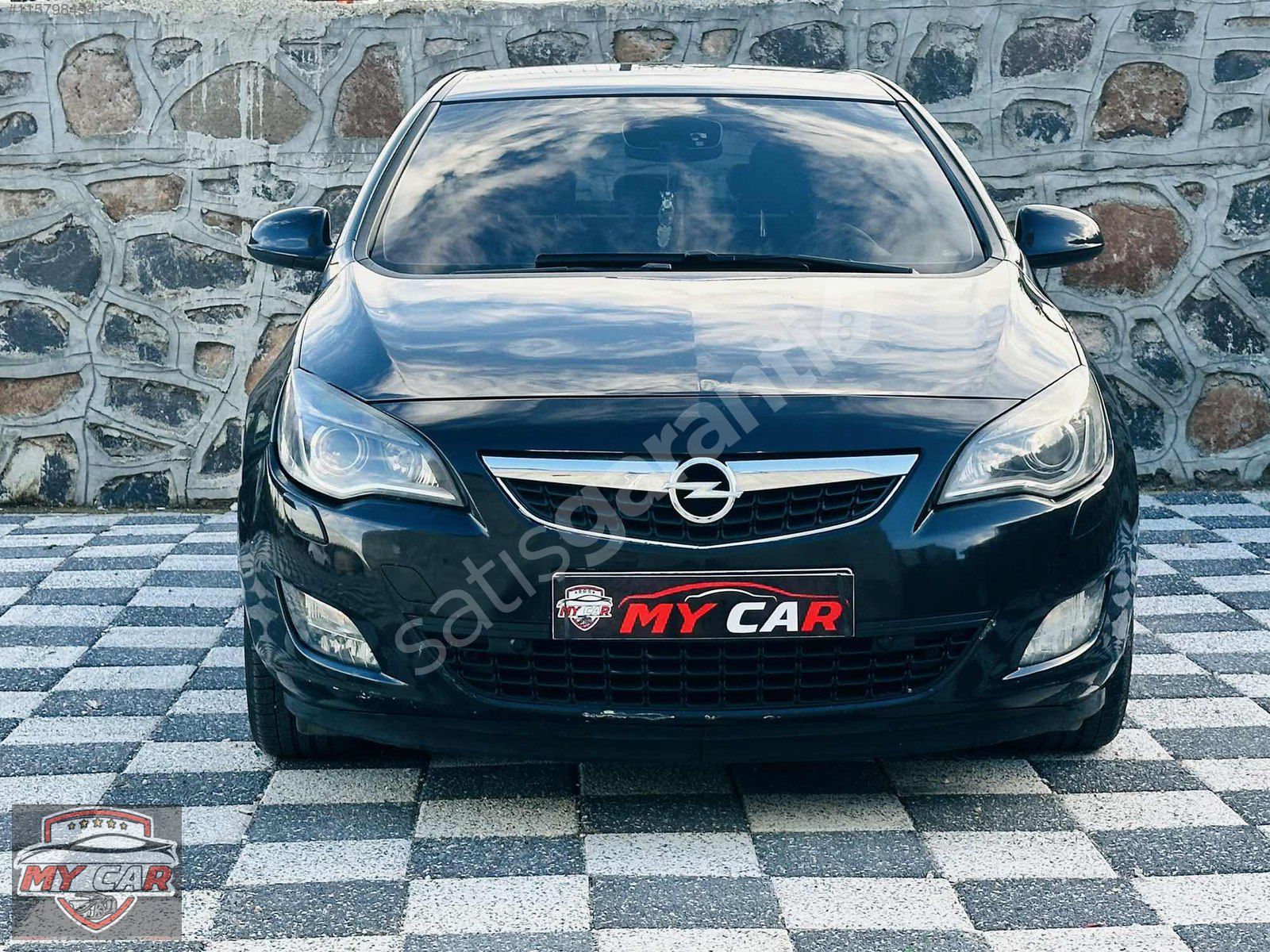 MY CAR AUTO GALLERY'DEN 2011 MODEL OTOMATİK VİTES