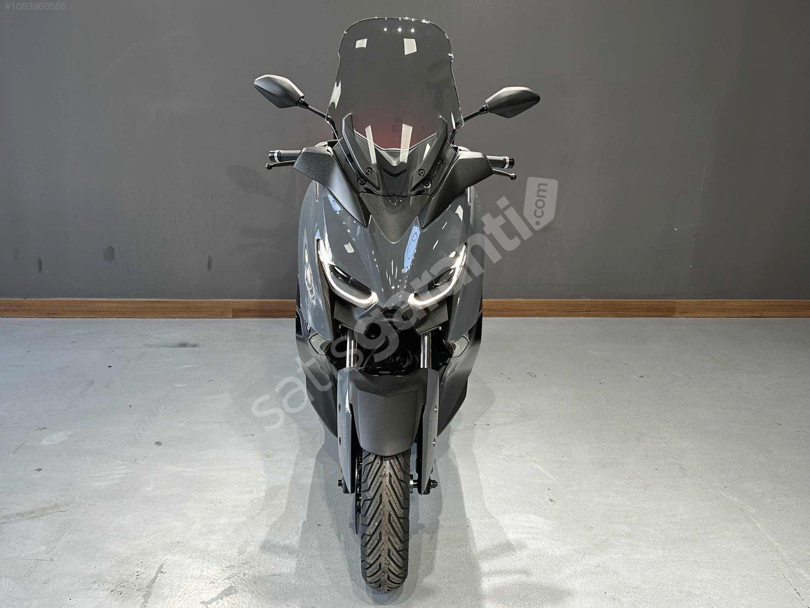 YAS-CAR' dan 2022 MODEL XMAX 250 TECHMAX