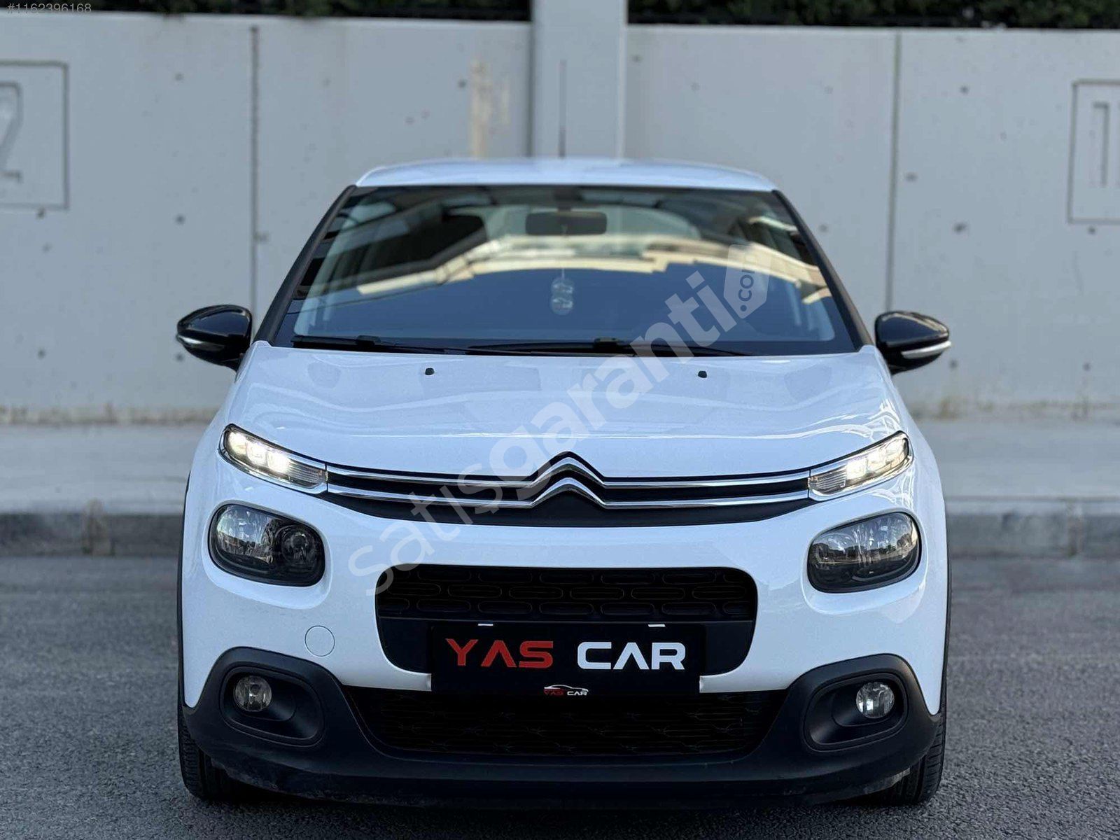 YAS-CAR' dan 2016 CITRÖEN C3 FULL BAKIMLI 1 PARÇA BOYALI
