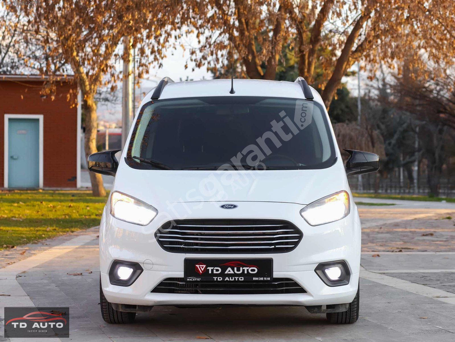 /TD AUTO/2022 FORD COURİER 1.5TDCİ DELUX 100HP 6/İLERİ 14 BİNDE