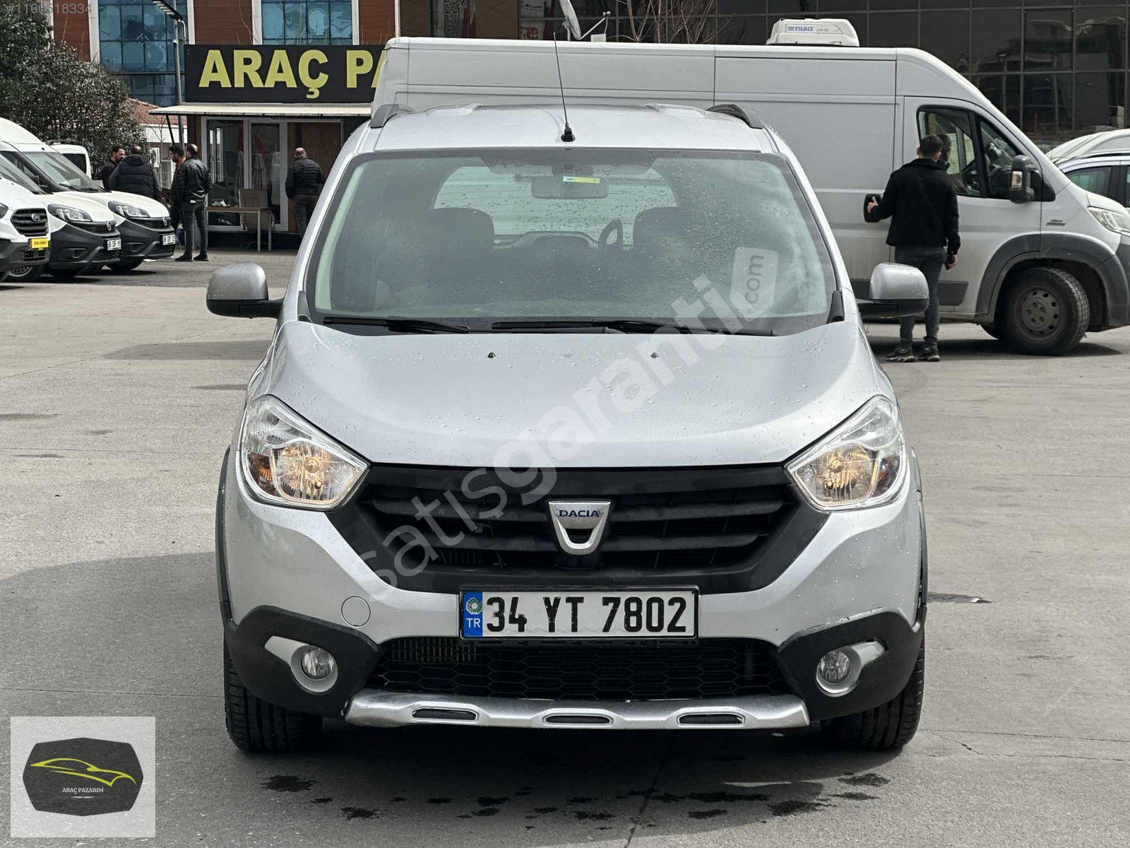 **127.000 KM**2017 DACİA LODGY ORJİNAL DEĞİŞENSİZ