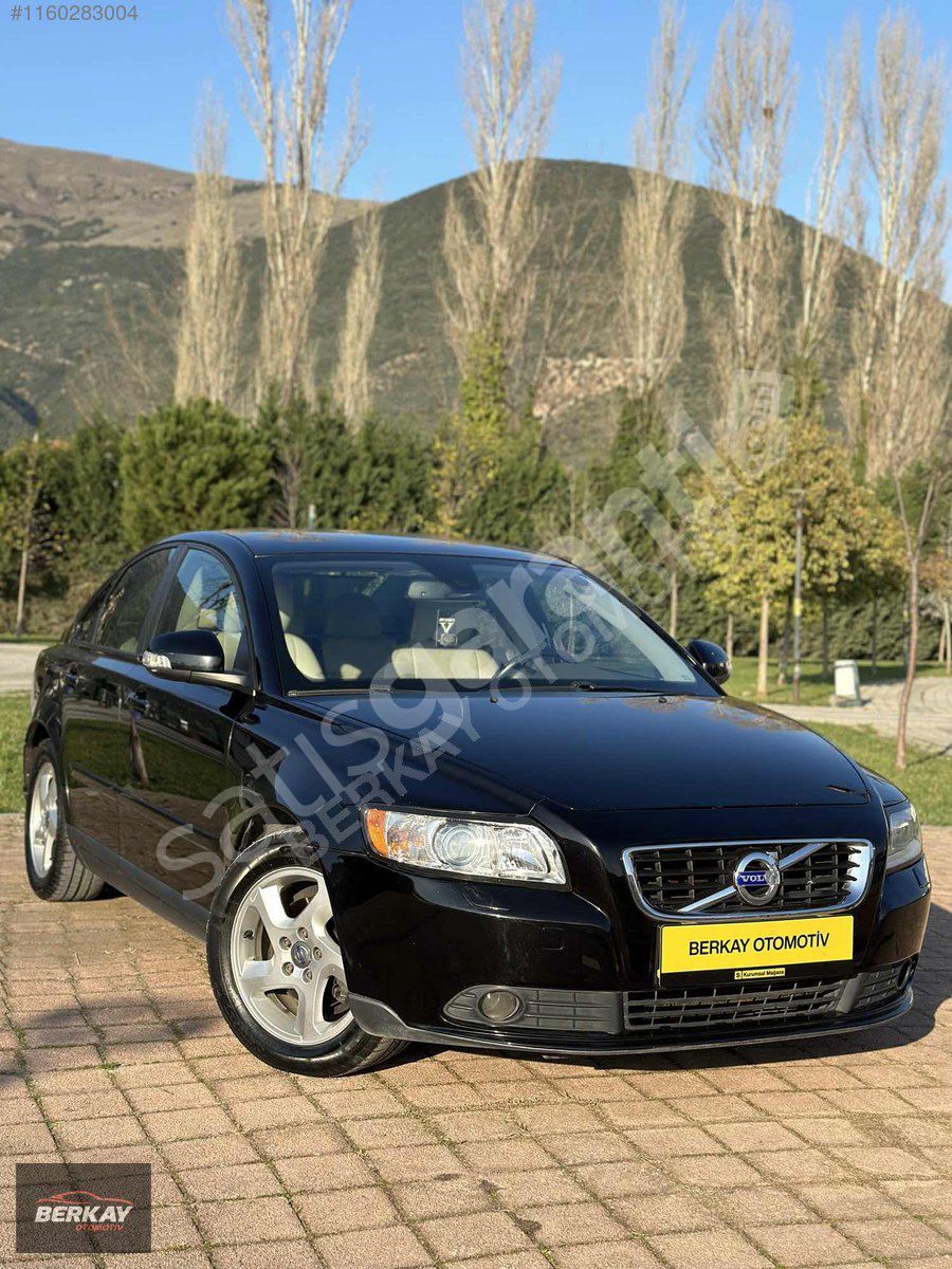 BERKAY OTOMOTİV VOLVO S40 1.6 D FUL+FULL EMSALSİZ TEMİZLİKTE