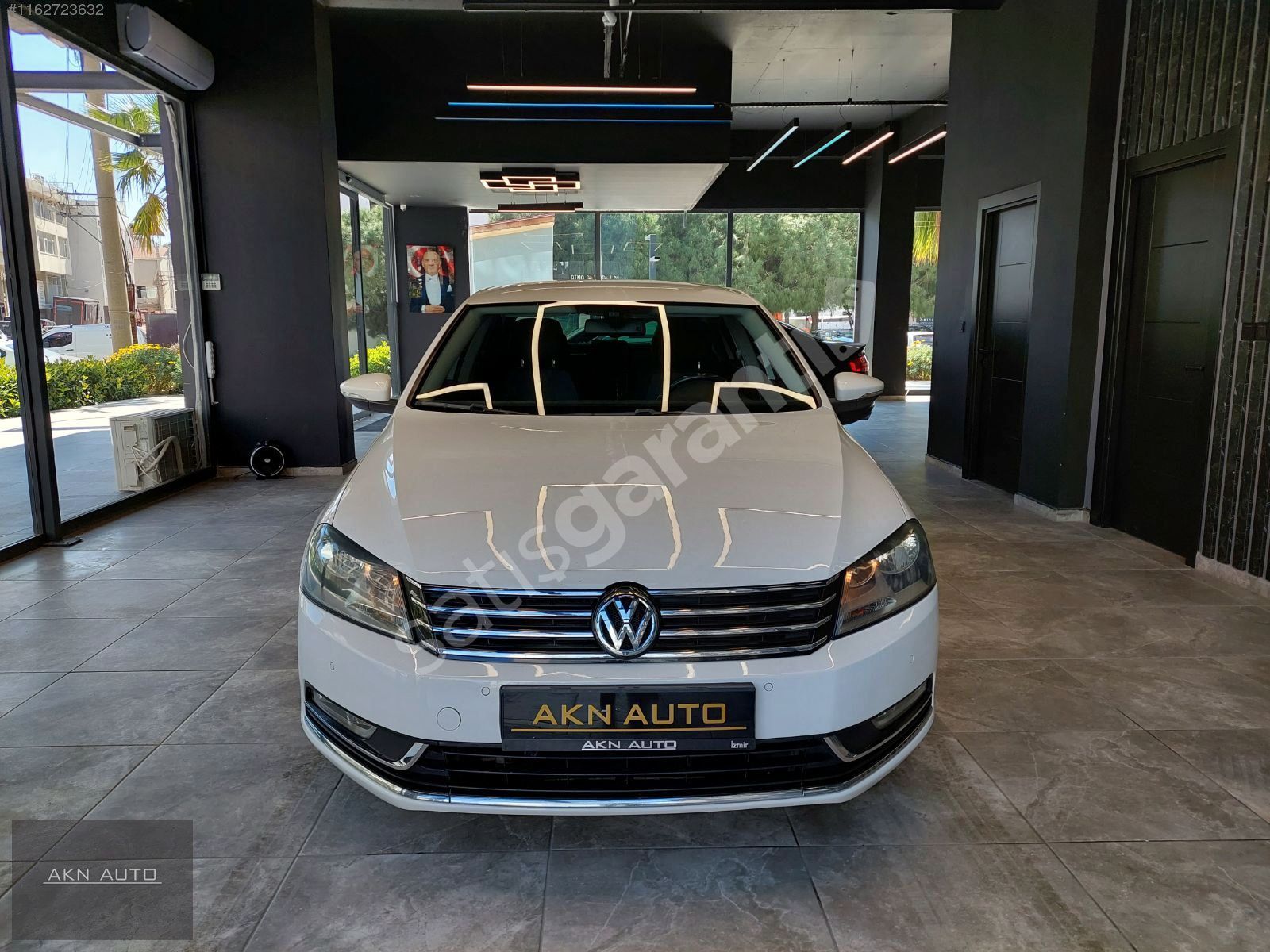 AKN AUTO 2012 PASSAT 1.6TDI/M.MEDYA EKRAN/E. PARK FRENİ
