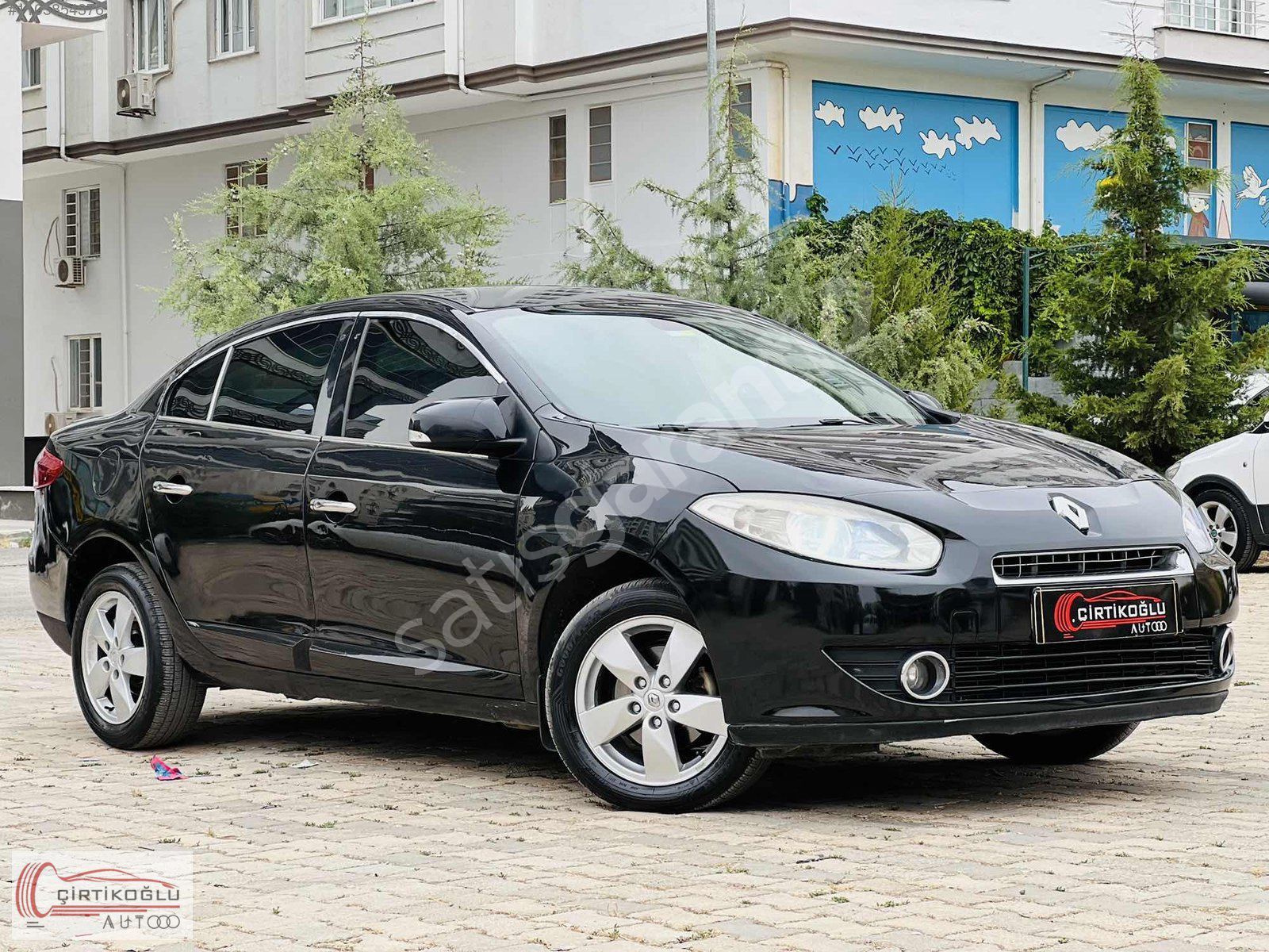 ÇİRTİKOĞLU'ndan 2012 FLUENCE 110HP 6 İLERİ MAKAM PERDE