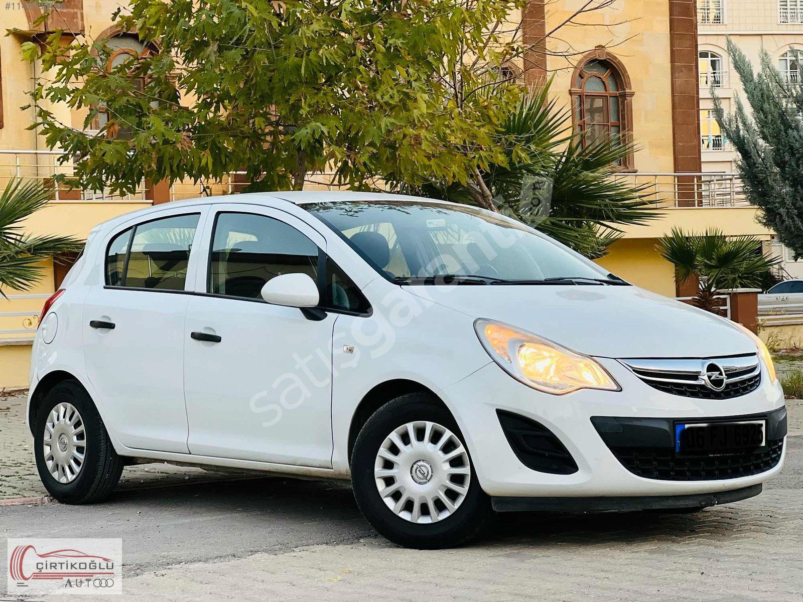 ÇİRTİKOĞLU'ndan 2014 OPEL CORSA 1.2 TWP ESSENTİA 90 BİN KM
