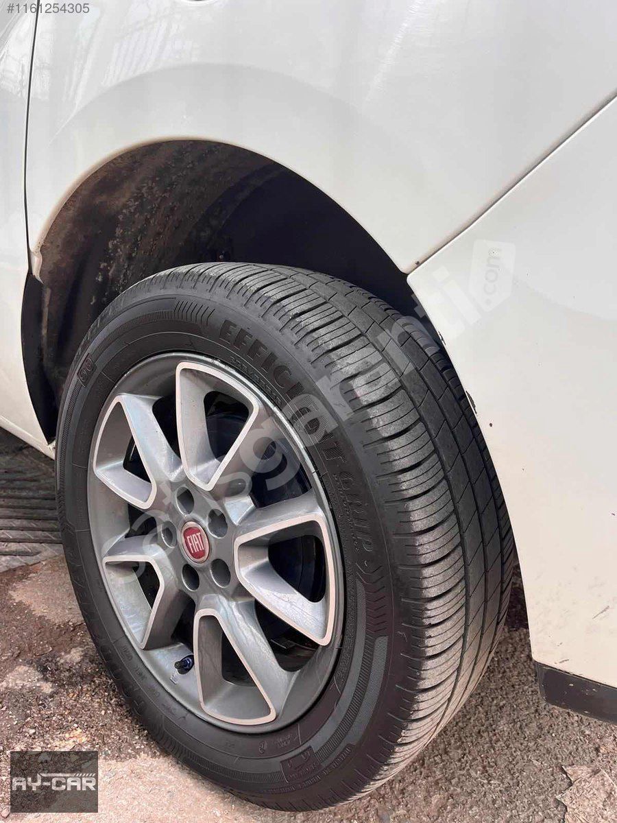 AY-CAR'dan Temiz Bakımlı Doblo