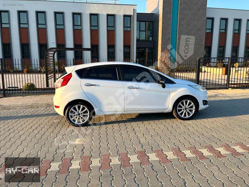 AY-CAR' dan OTOMATİK FORD FİESTA TİTANİUM PAKET