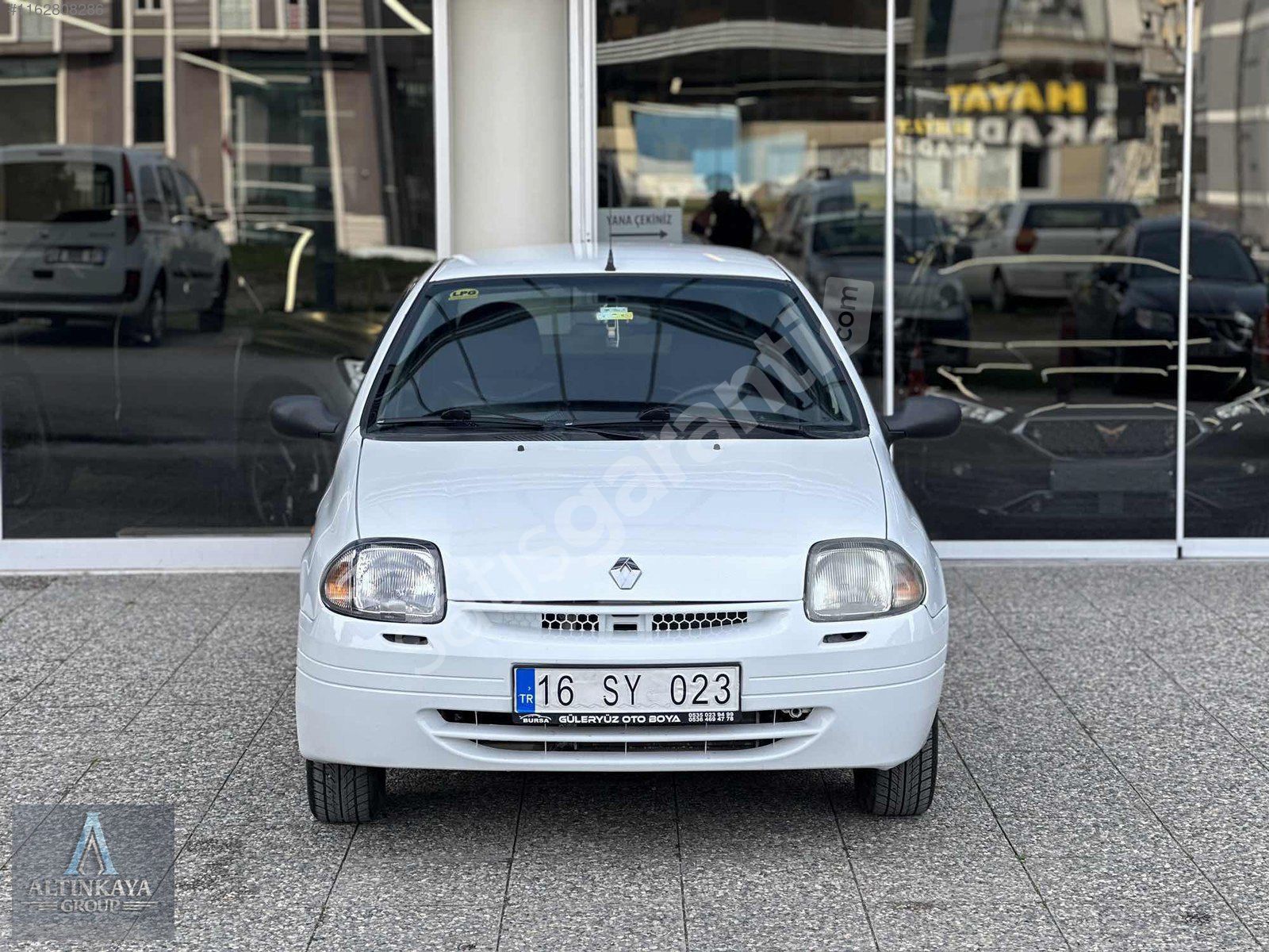 ALTINKAYA'DAN 2001 CLİO