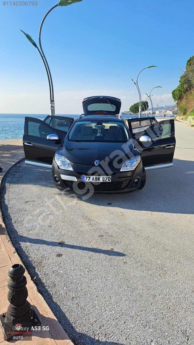 2012 MODEL MEGANE 3 SPORT TOURER PRİVİLİGE
