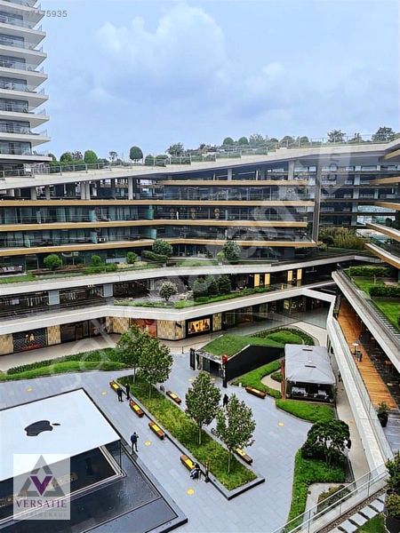 LEVENT ZORLU CENTER'DA 160m HEMEN TAŞINABİLİR DURUMDA OFİS