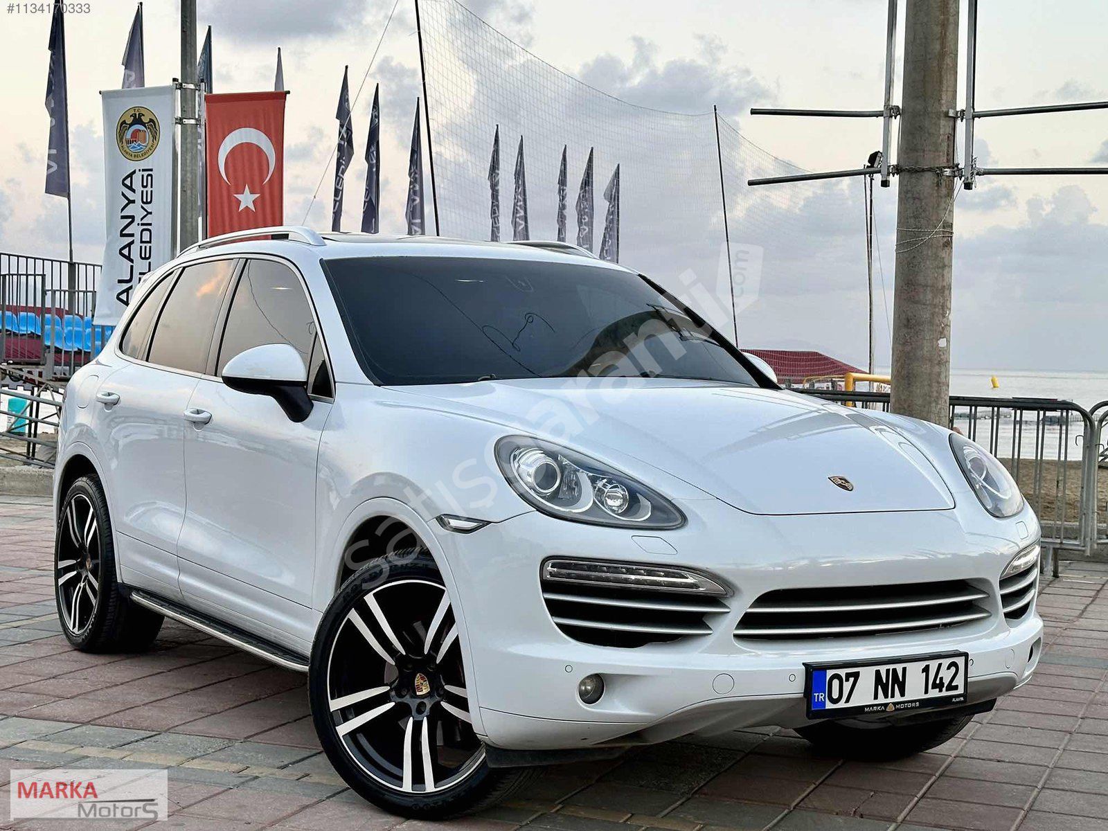 MARKADAN BAYİİ 2015T.ÇKŞ PORSCH CAYENNE 3.0 DİZEL PUSULA+BOSE+ÇF
