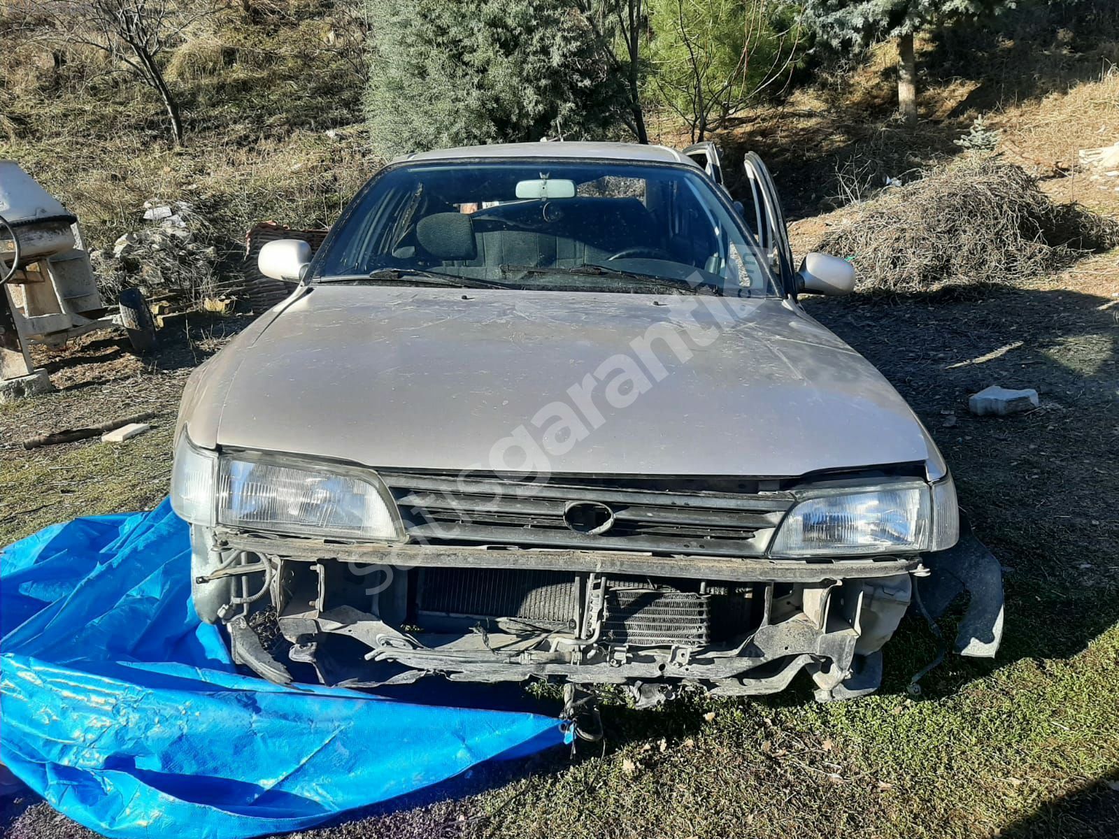 ÖZKAN OTOMOTİV DEN 1996 COROLLA 1.6 xli PLAKALI RUHSATLI