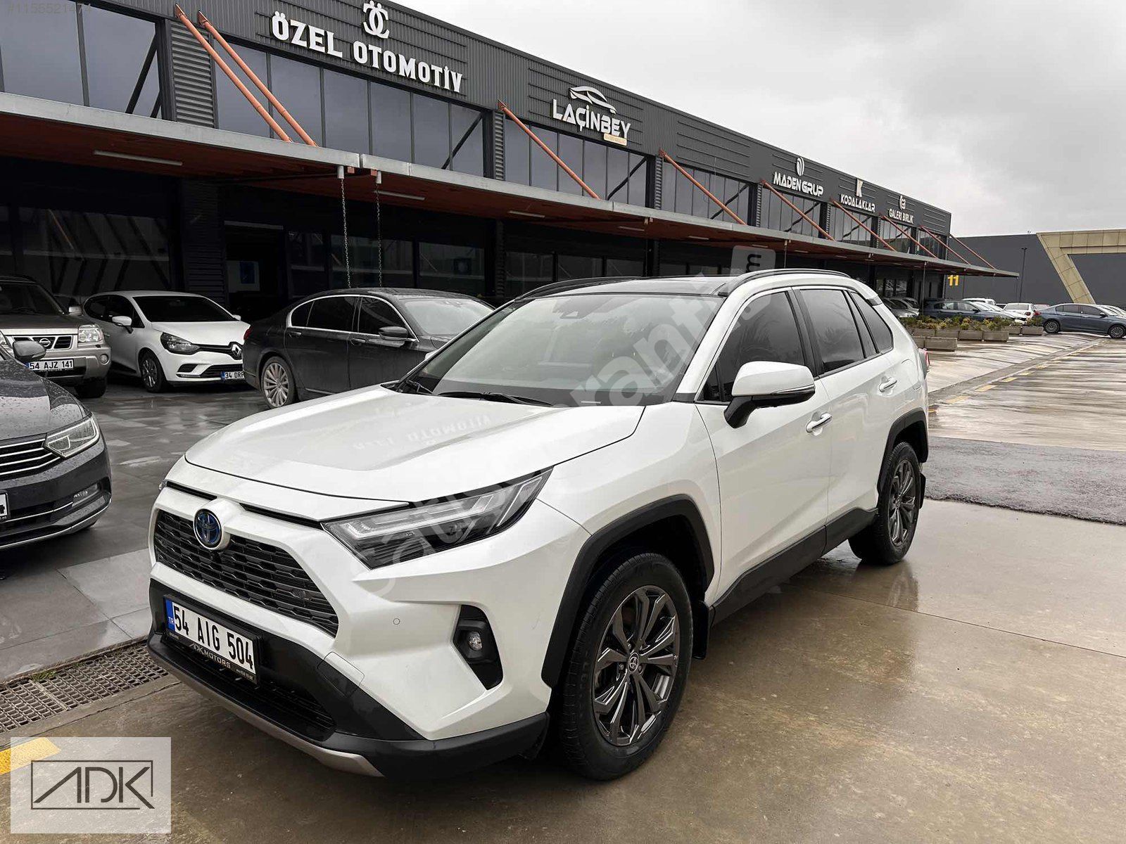 ADK MOTORS'TAN TOYOTA RAV4 PASSION X-SPORT MAKYAJLI