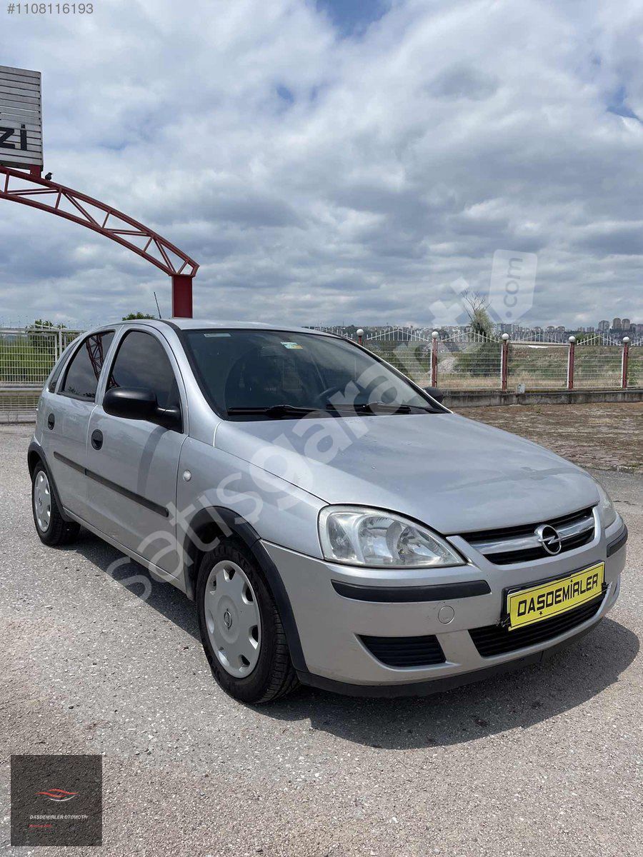 DAŞDEMİRLER'DEN DEĞİŞENSİZ TEMİZ OTOMATİK DİZEL CORSA