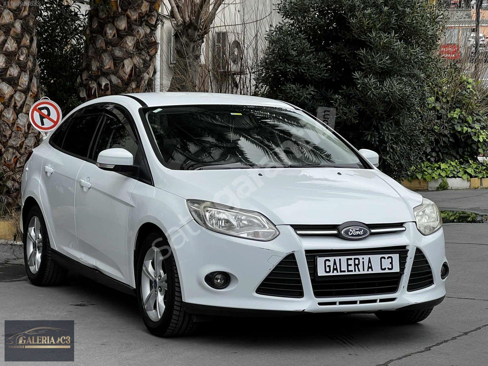 GALERIA C3 DEN FORD FOCUS SEDAN 160.000 KM EMSALSİZ TEMİZLİK
