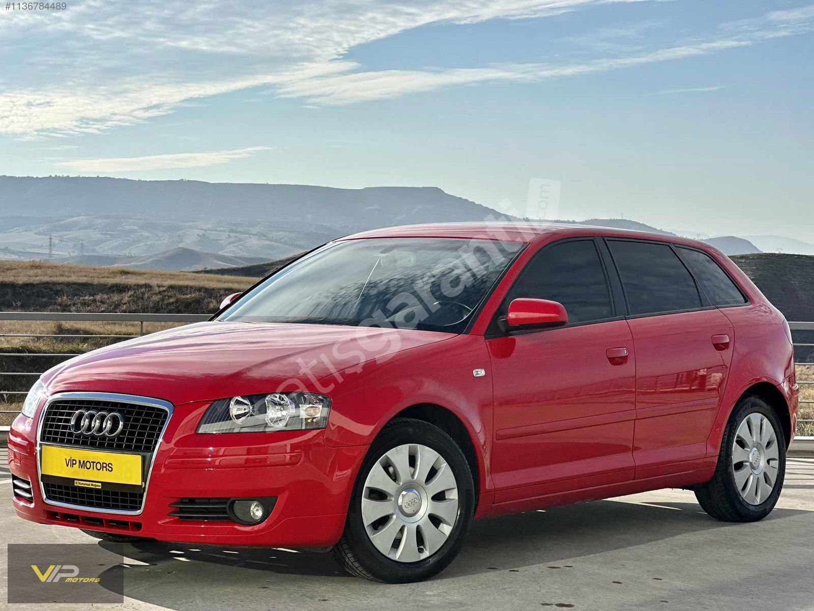 VİP MOTORS DAN DEĞİŞENSİZ MASRAFSIZ TERTEMİZ KIRMIZI AUDI A3