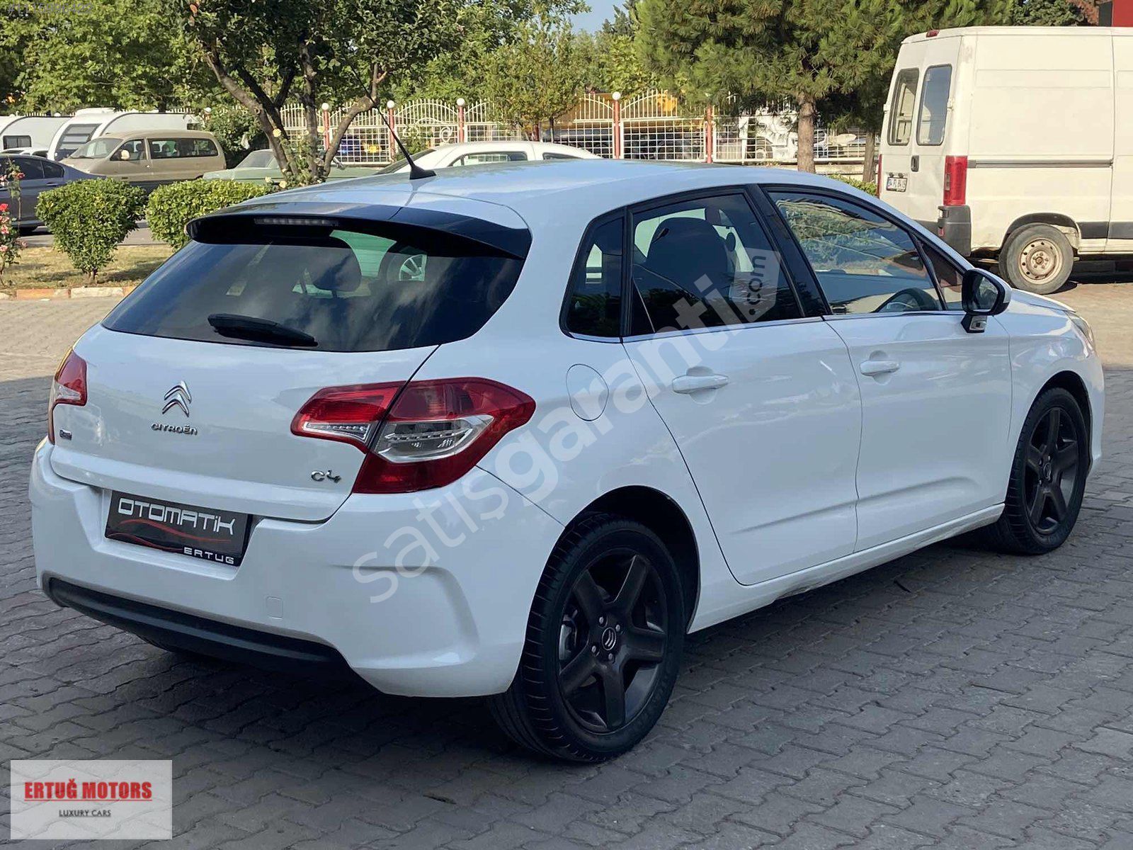 ERTUĞ OTOMOTİVDEN 2011 C4 1.6 E-HDI CONFORT OTOMATİK