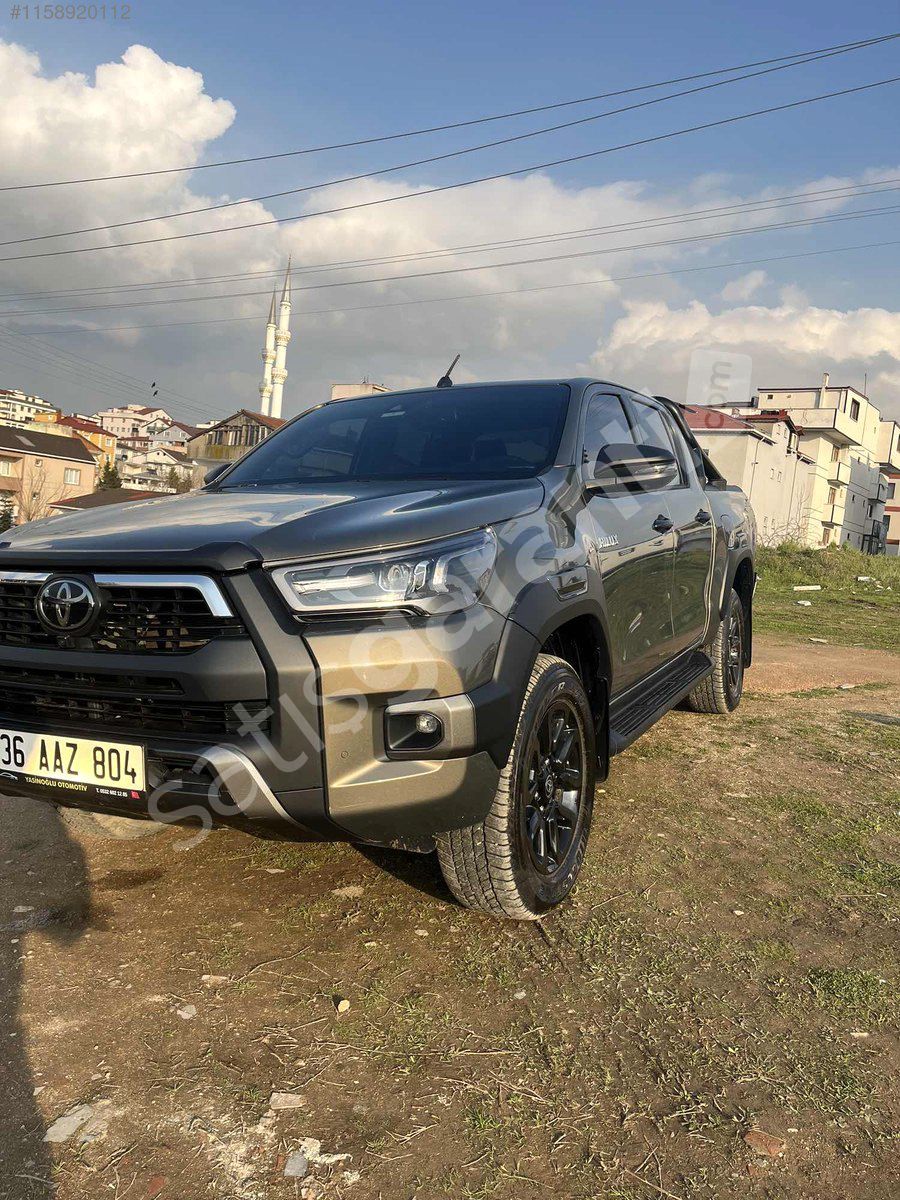 YASİNOĞLU OTOMOTİVDEN 2023 TOYOTA HİLUX 2.4 INVİNCİBLE 4X4