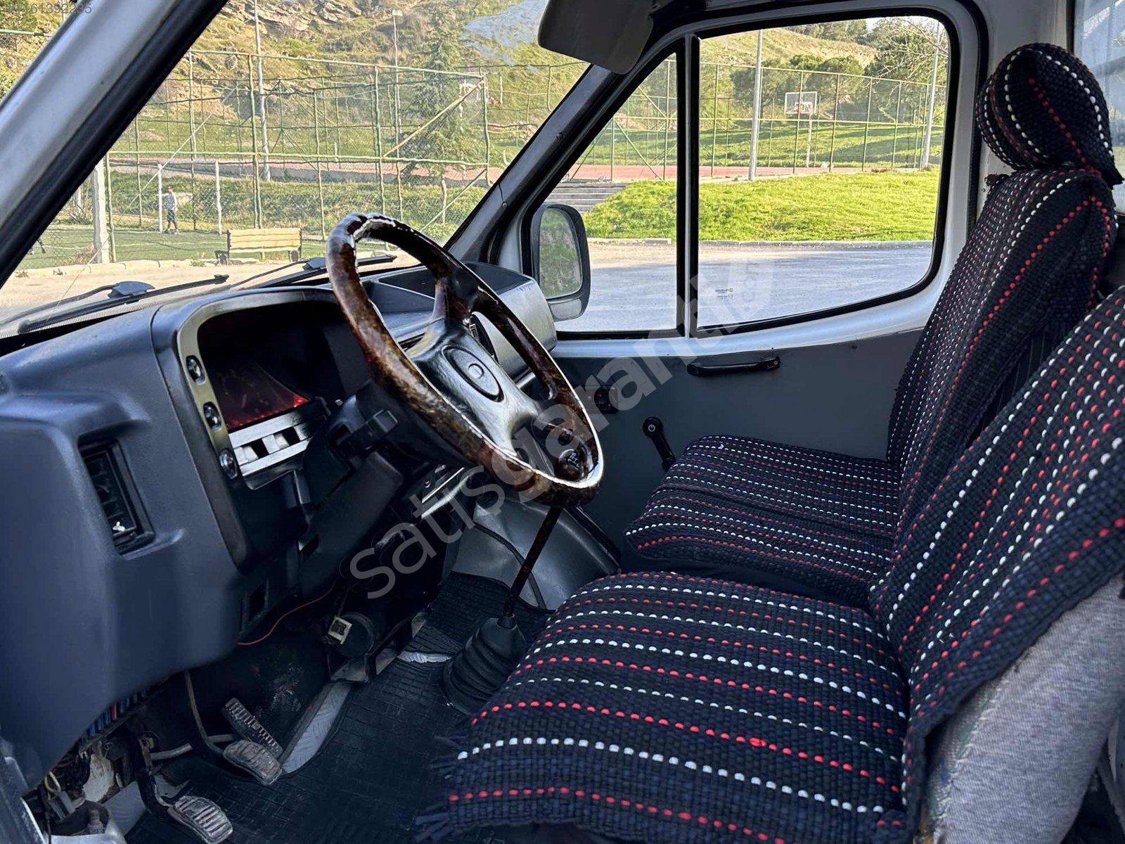 FORD TRANSİT TURBOLU 190P AÇIK KASA