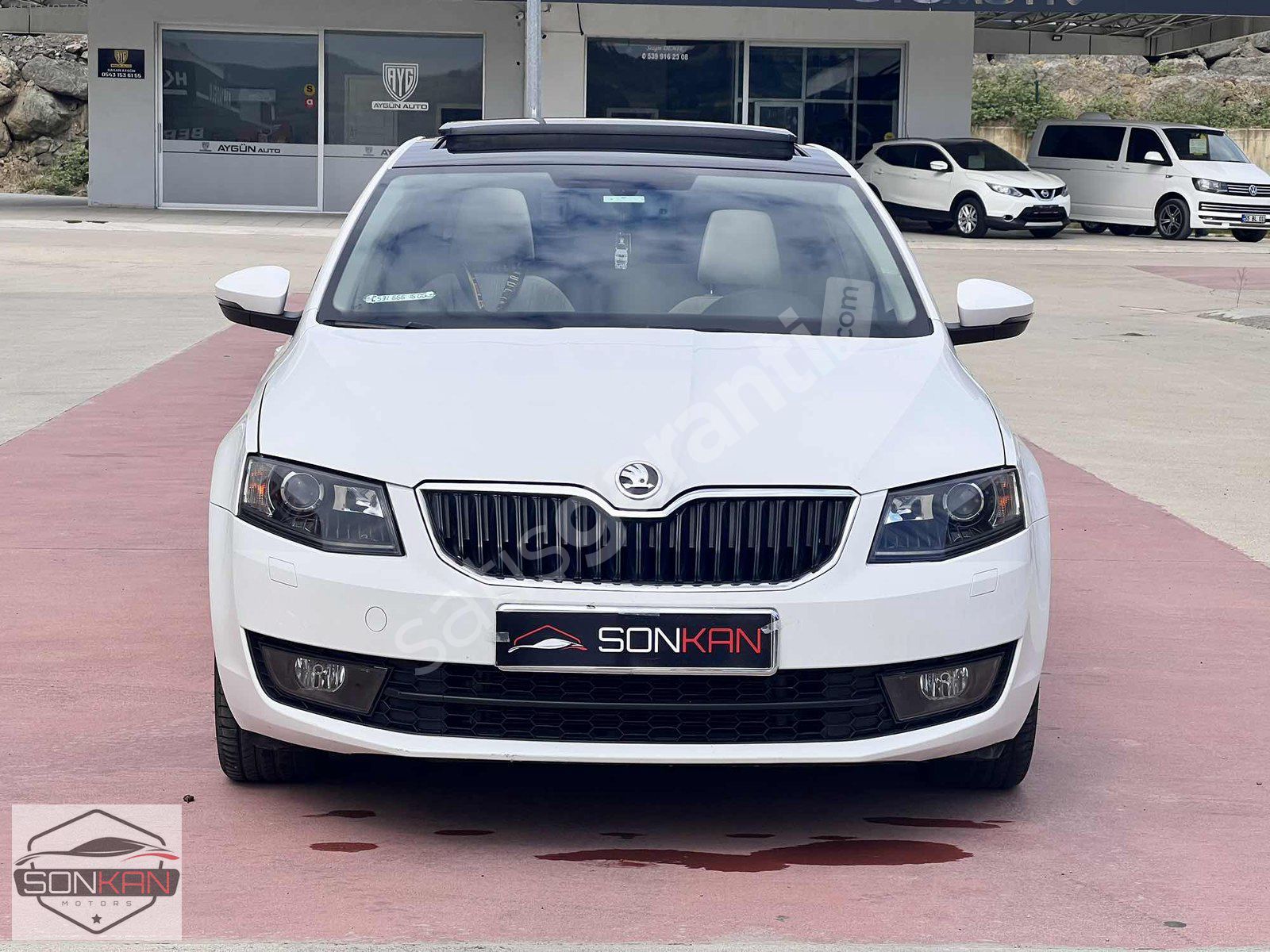 SONKAN MOTORS'DAN 2015 MODEL CAM TAVAN OCTAVİA