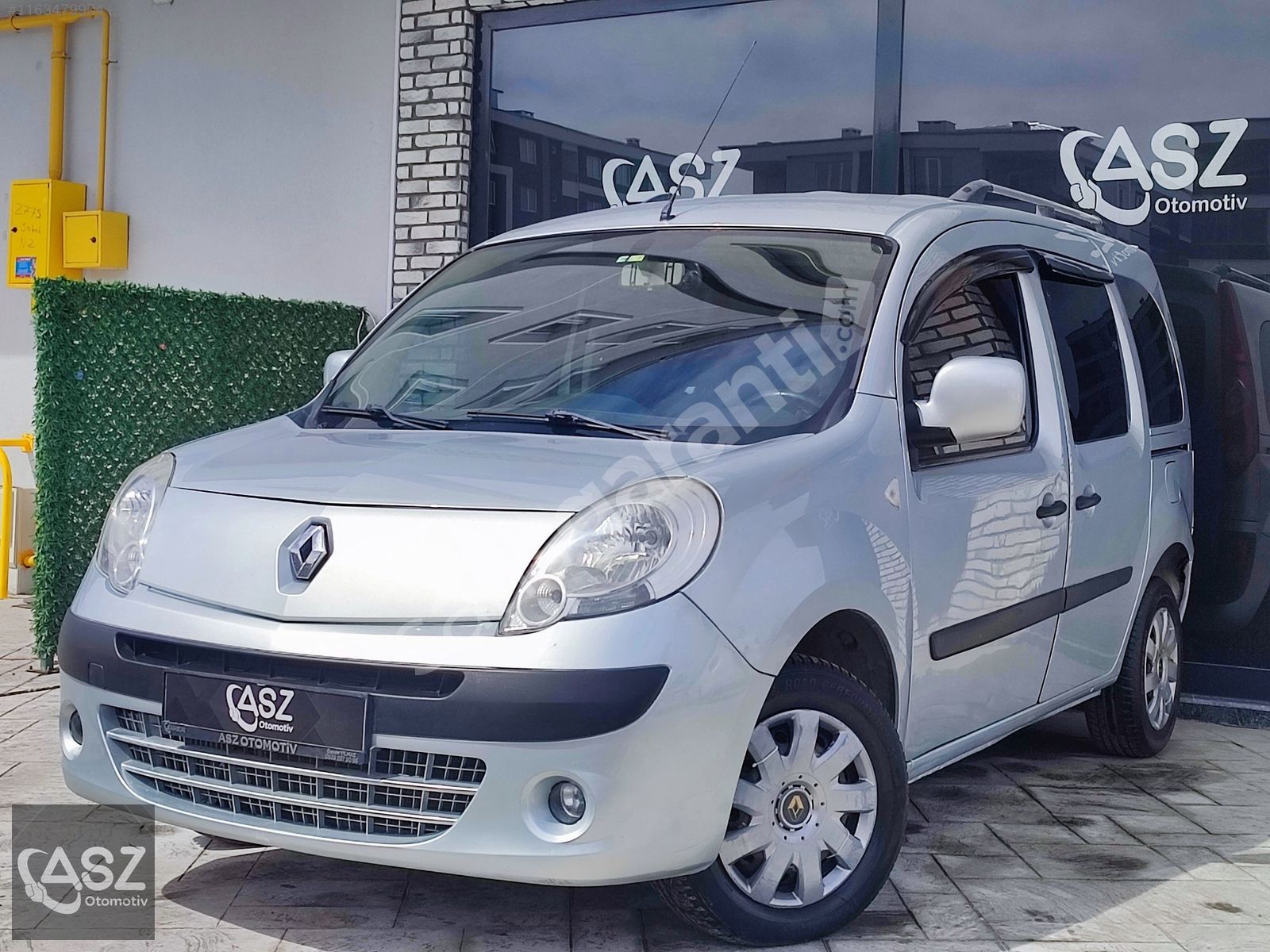 ASZ OTOMOTİV'DEN RENAULT KANGOO 1.5 DCİ Authentique