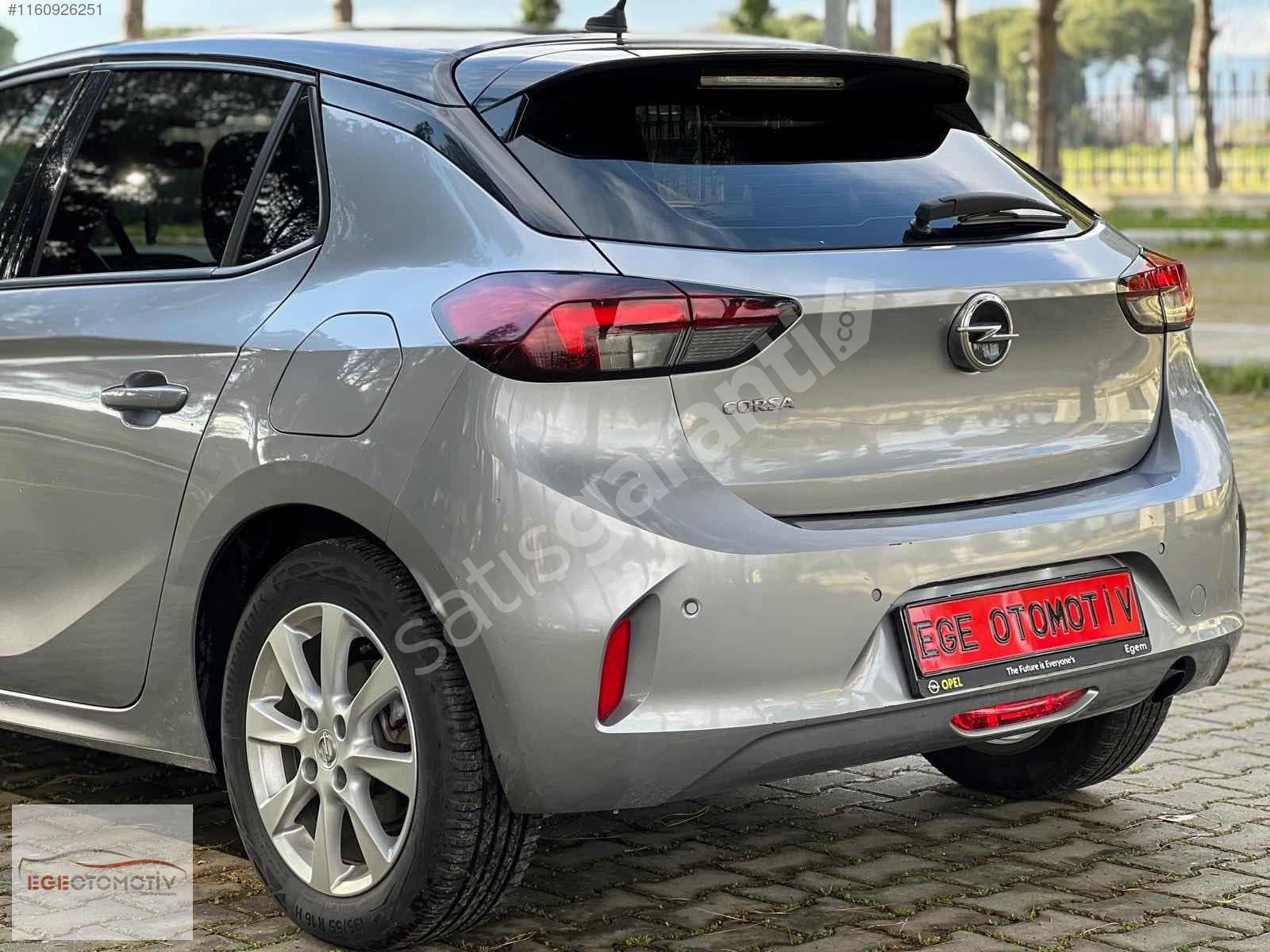 2021 32 BİN KM DE ÇİFT RENK DİZEL YENİ KASA CORSA
