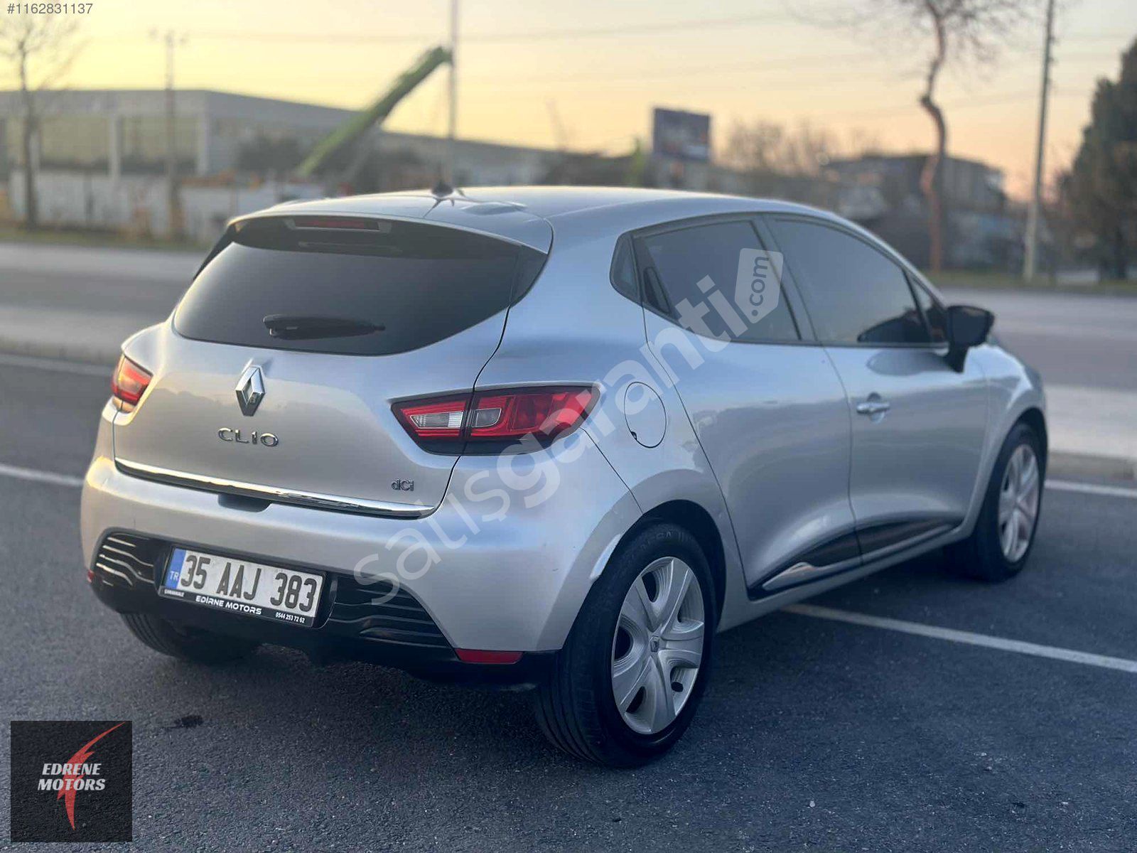2014 MODEL KAZASIZ BOYASIZ DEĞİŞENSİZ 1.5 DİZEL TOUCH CLİO
