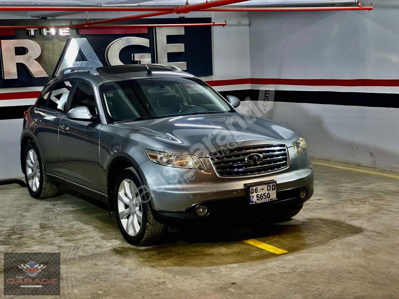 The GARAGE Dan BOYASIZ ANTRASİT GRİ TESLA EKRAN