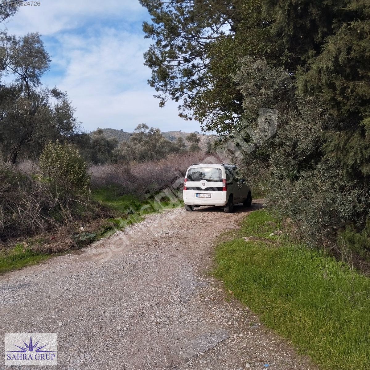 ŞOK ŞOK ŞOK İZMİR BODRUM YOLUNA İKİNCİ PARSEL 1000m²İMARLI ARSA