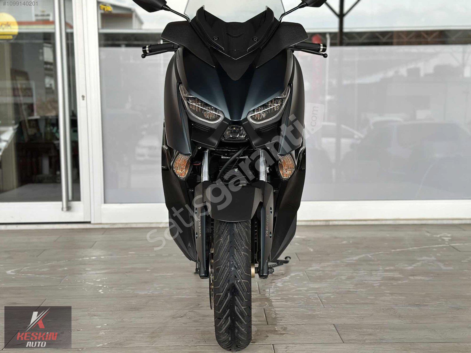 KESKİN'DEN XMAX 250 TECHMAX
