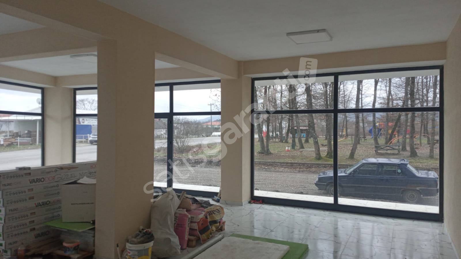 SAHİBİNDEN 160 m2 KİRALIK DÜKKAN