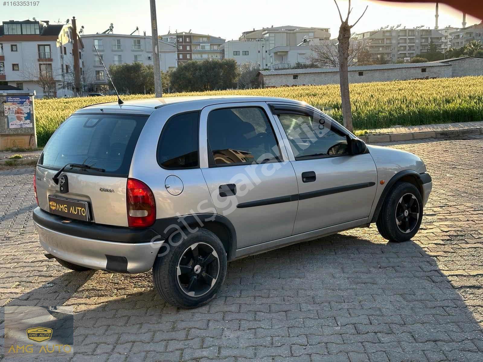 #DostaGider Opel Corsa 1.4 saf kan benzin düşük km ..