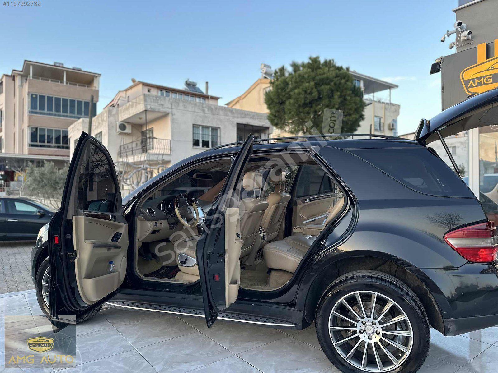 MERCEDES ML 320 CDİ V6 4 MATİC GIRTLAK DOLUSU EMSALSİZ !