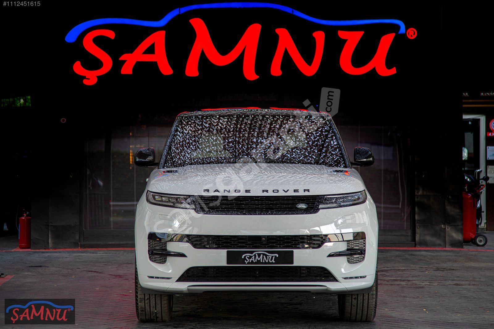 ŞAMNU'DAN 2023 RANGE ROVER SPORT D350 AUTOBİOGRAPHY CARBON JANT