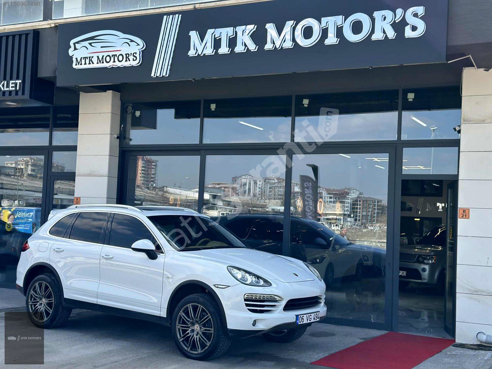 MTK MOTOR'S DAN HATASIZ BOYASIZ ÇOK TEMİZ PORSHE CAYENNE