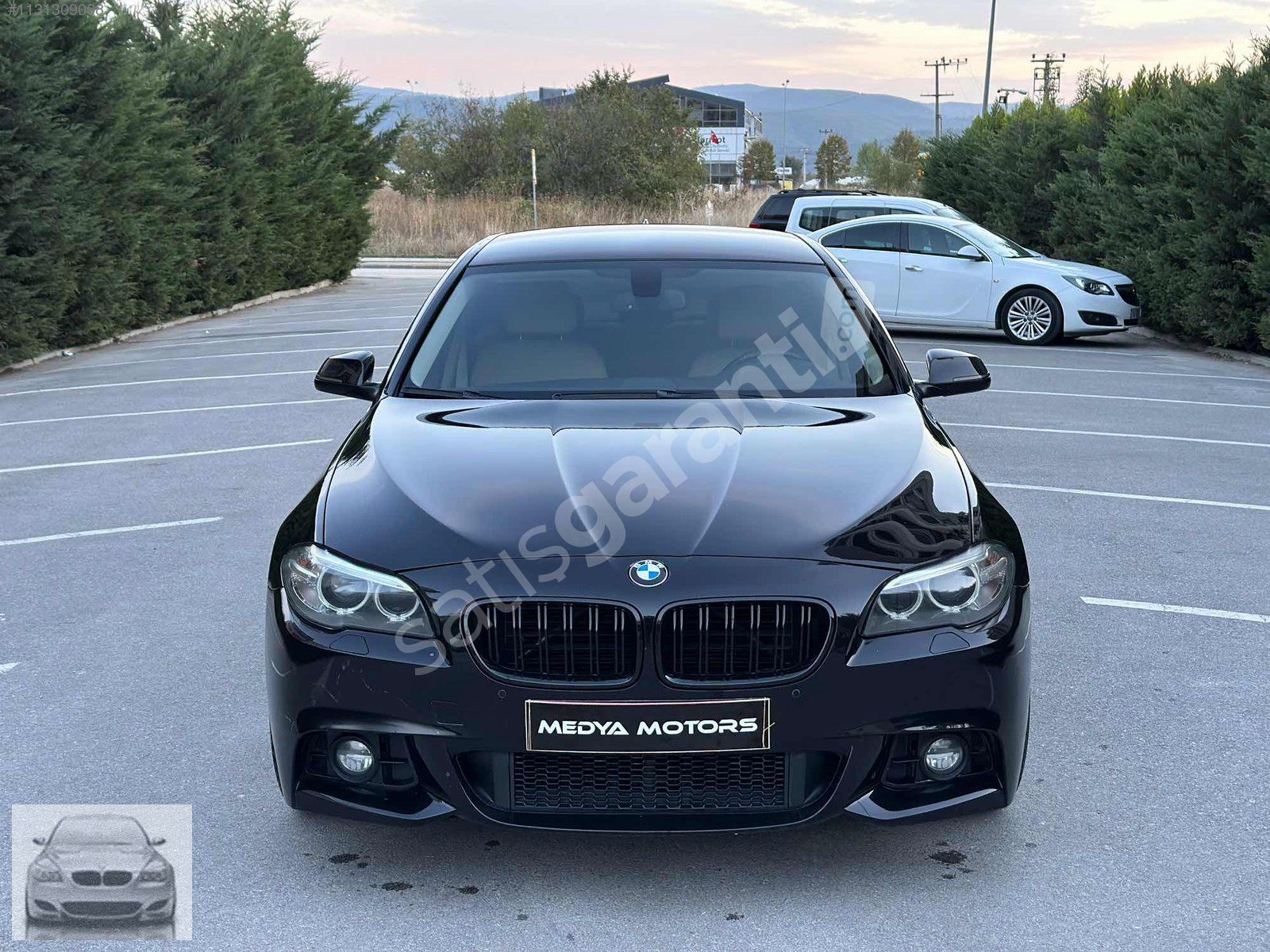 MEDYA MOTORS 2013 BMW 520İ+260.000KM+3PARÇA BOYA+SERVİS BAKIMLI