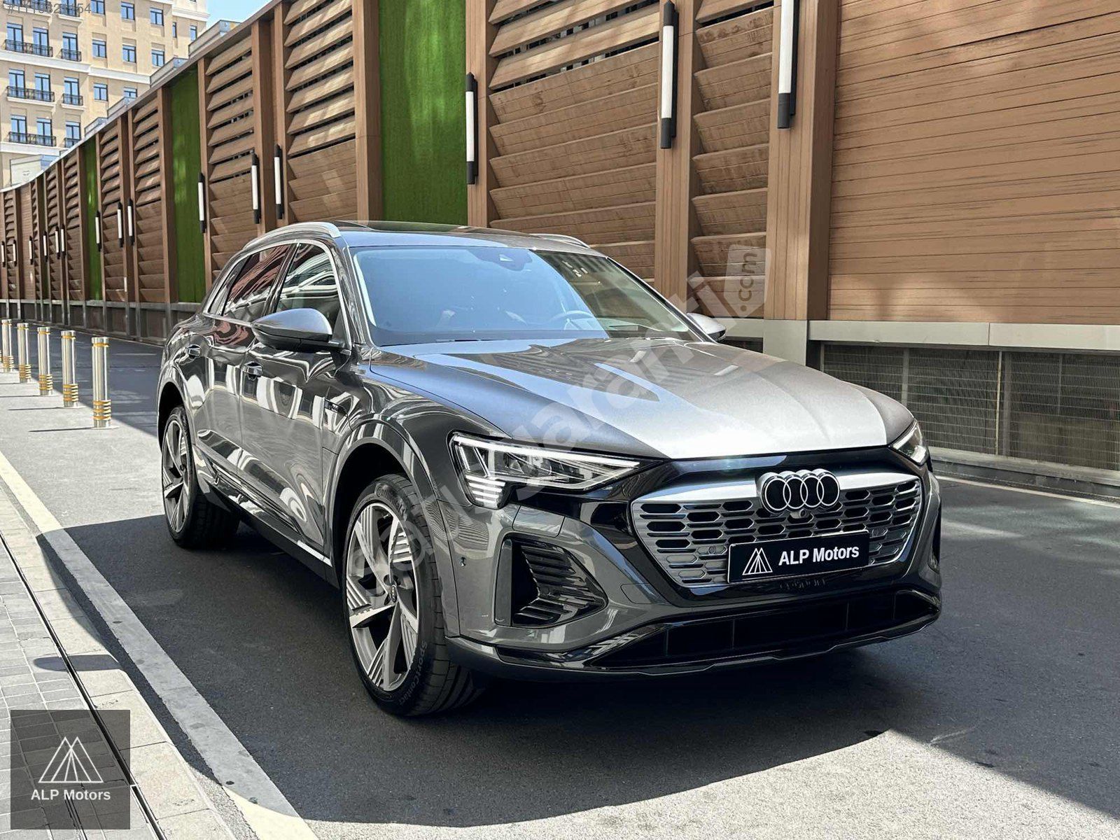 2023 AUDI Q8 E-TRON 55 QUATTRO S-LINE SOĞUTMA+22' JANT