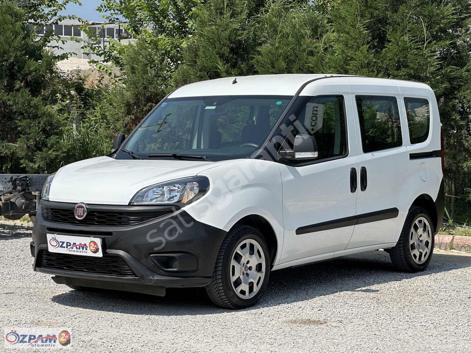 ÖZPAM 2.EL'DEN 2020 FİAT DOBLO 1.6 M.JET EASY 105 BG ADETLİ