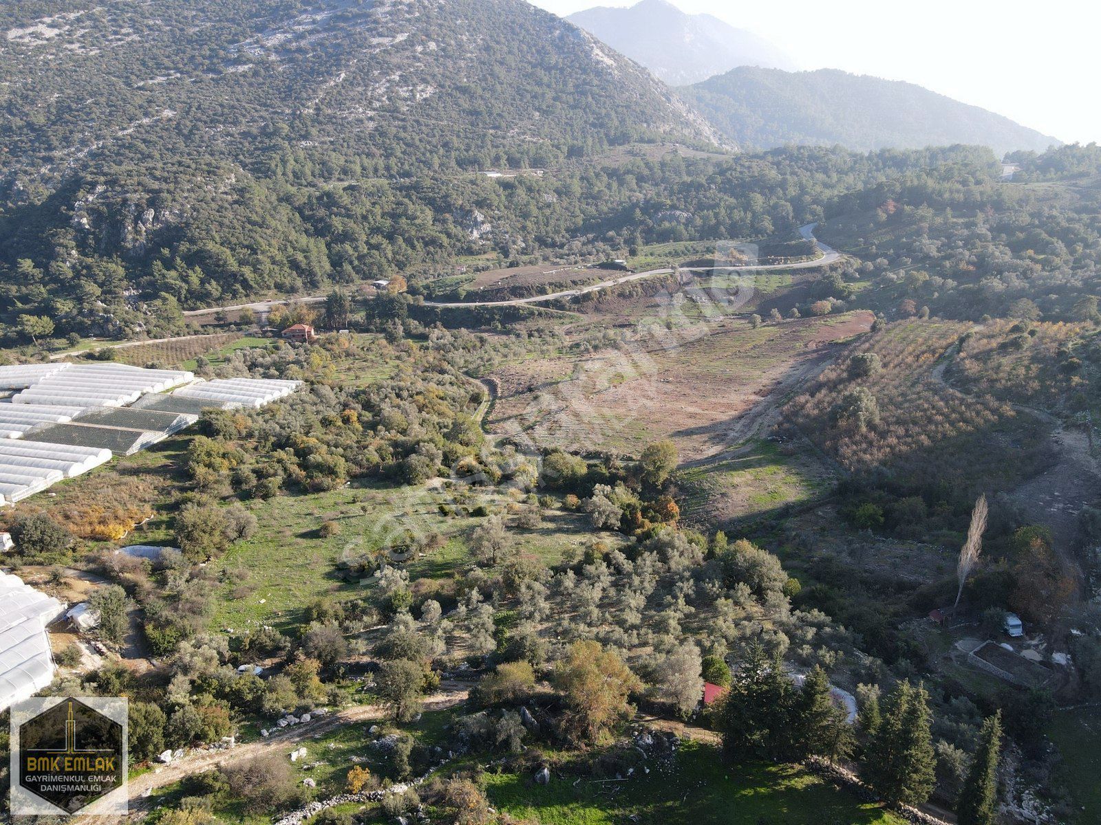 BMK EMLAKTAN ANTALYA KUMLUCA YEŞİLKÖYDE SATILIK ZEYTİN BAHÇESİ